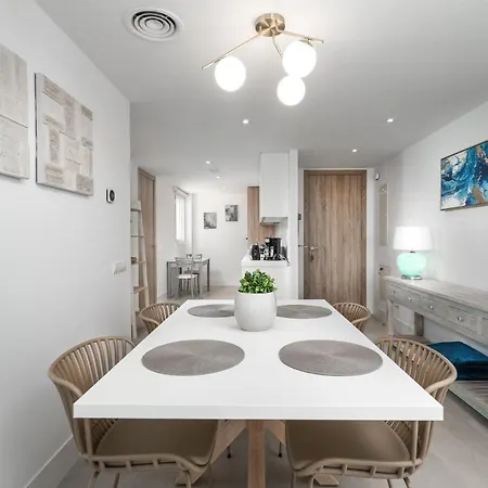 Emerald 2380 Golf & Apartment *